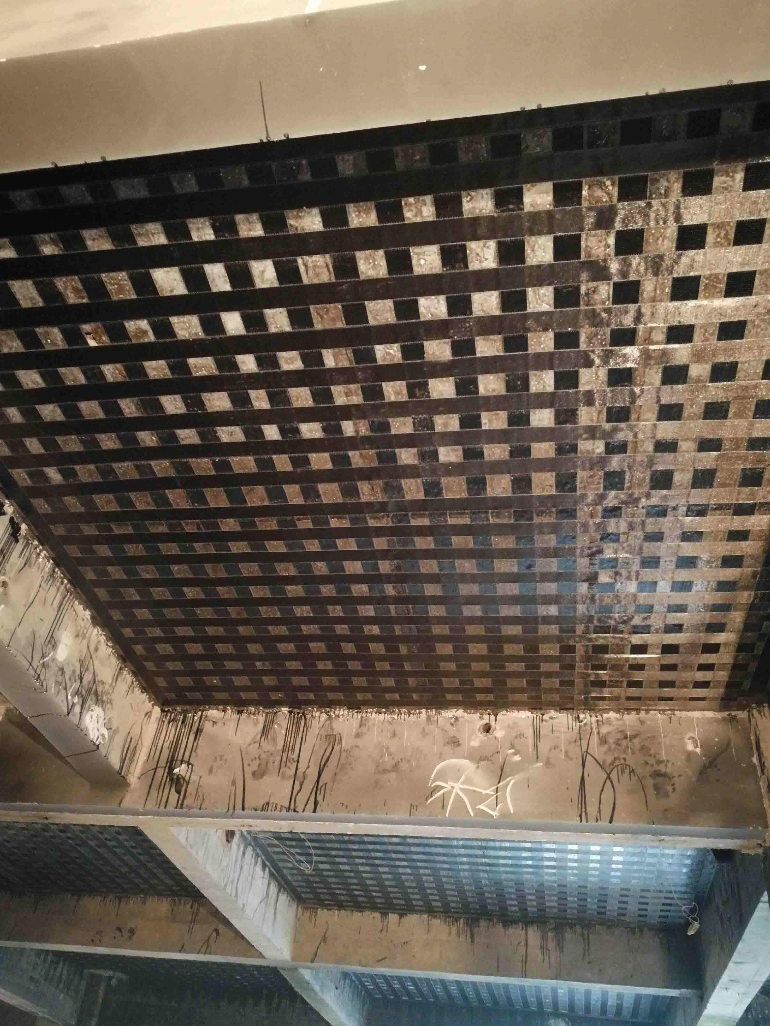 梁底粘碳布